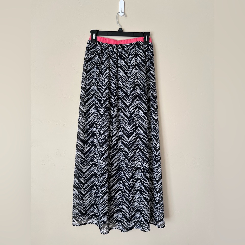 Tacera Chevron Maxi Skirt - Picture 2 of 5